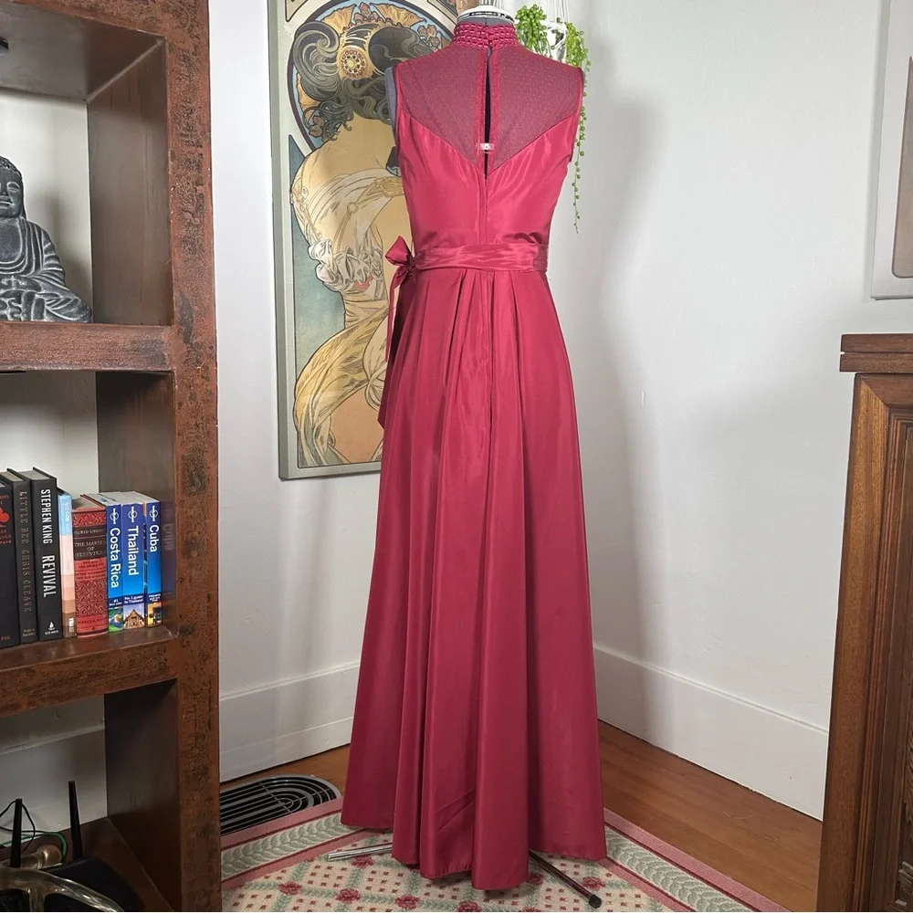 Vintage Burgundy 1980s Nylon and Lace Long Dress with Matching Shrug Jacket - Picture 5 of 15